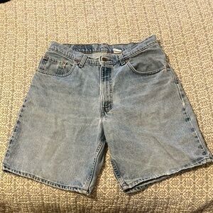 Vintage Levi's Men's 560 Shorts W34